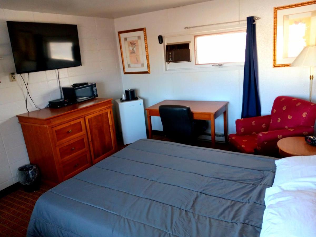 Chalet Inn Motel Dryden Buitenkant foto